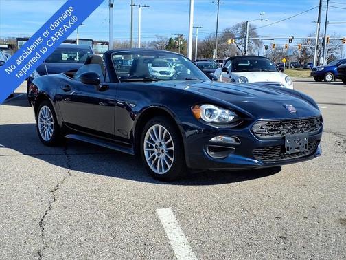 2020 FIAT 124 Spider Base