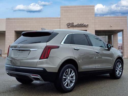 2022 Cadillac XT5 Premium Luxury