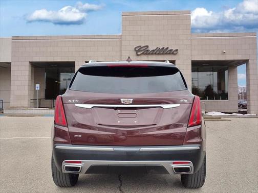 2022 Cadillac XT5 Premium Luxury