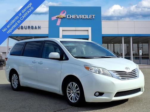 2016 Toyota Sienna SE