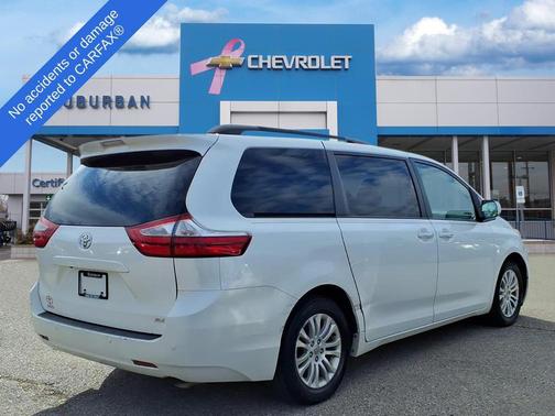 2016 Toyota Sienna SE