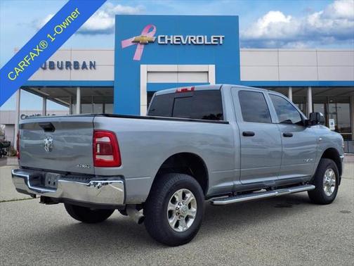 2020 RAM 3500 Tradesman Crew Cab 4x4 6'4' Box
