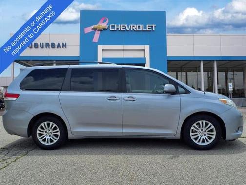 2013 Toyota Sienna XLE