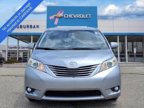 2013 Toyota Sienna XLE