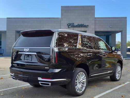 2026 Cadillac Escalade Luxury