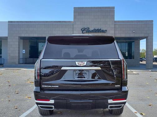 2026 Cadillac Escalade Luxury