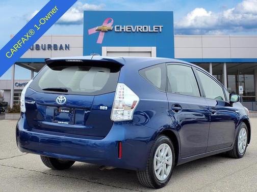 2014 Toyota Prius v Three