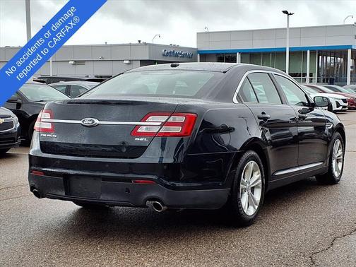 2015 Ford Taurus SEL