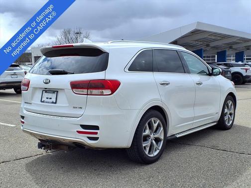Snow White Pearl 2016 Kia Sorento SX