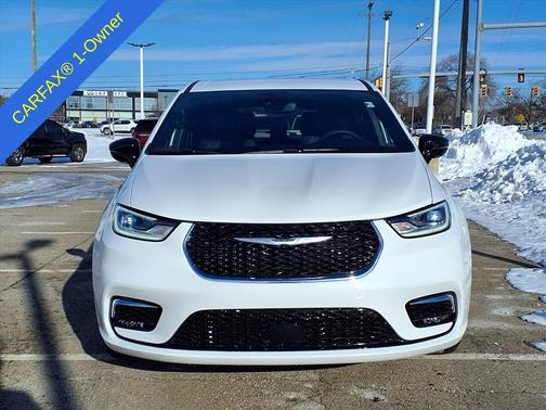 2026 Chrysler Pacifica L