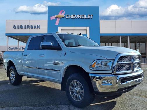 2017 RAM 2500 Laramie Crew Cab 4x4 6'4' Box