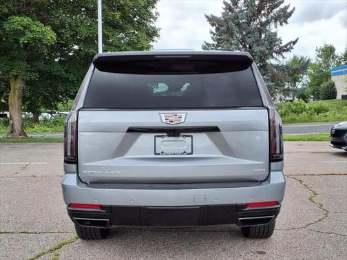 2025 Cadillac Escalade ESV Sport