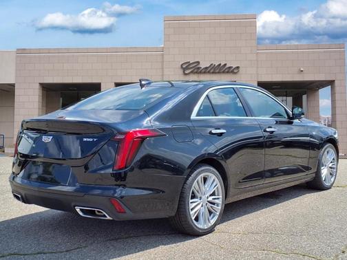 2023 Cadillac CT4 Premium Luxury