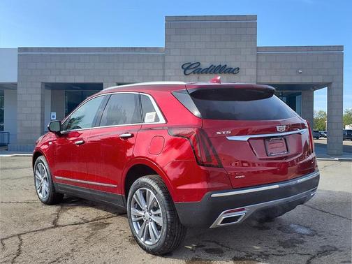 2026 Cadillac XT5 Premium Luxury