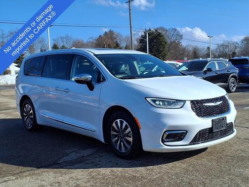 2023 Chrysler Pacifica Hybrid Limited