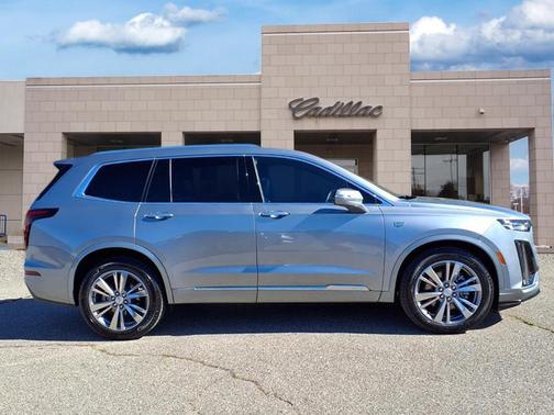 2025 Cadillac XT6 Premium Luxury FWD