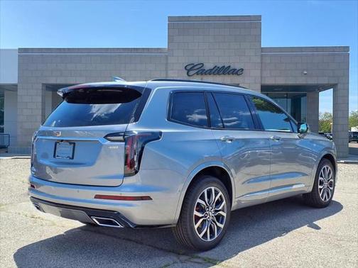 2025 Cadillac XT6 Sport AWD