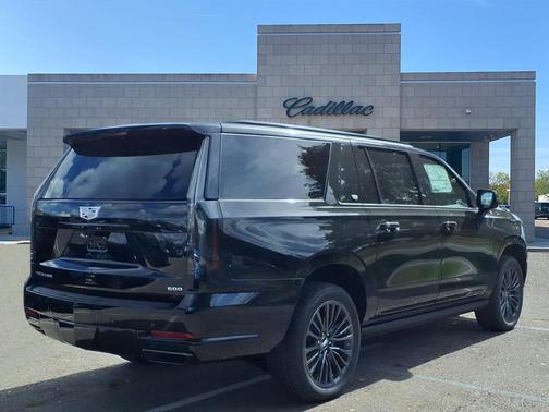 2026 Cadillac Escalade ESV Sport Platinum