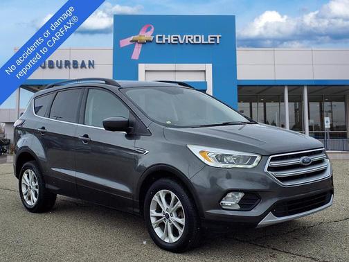 Ruby Red Metallic Tinted Clearcoat 2017 Ford Escape SE