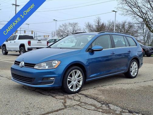 2015 Volkswagen Golf SportWagen TDI SE 4-Door