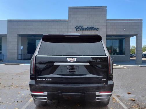 2026 Cadillac Escalade Luxury