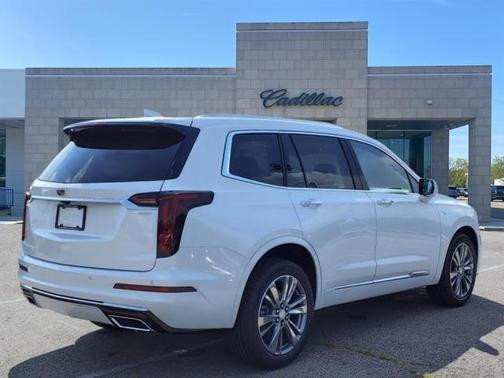 2025 Cadillac XT6 Premium Luxury AWD