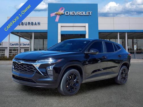 Mosaic Black Metallic 2024 Chevrolet Trax LS
