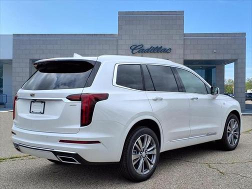 2025 Cadillac XT6 Premium Luxury AWD
