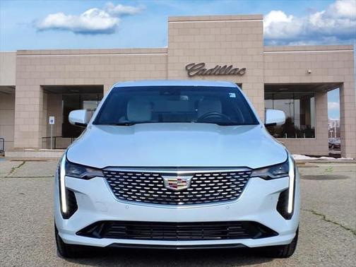 2022 Cadillac CT4 Premium Luxury
