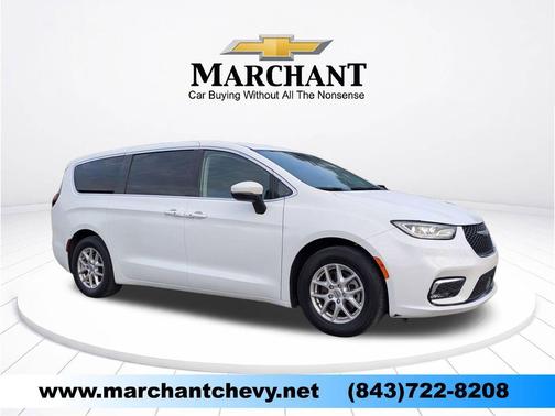 Bright White Clearcoat 2023 Chrysler Pacifica Touring L