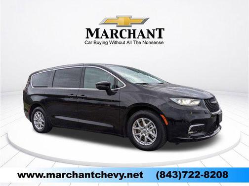 Diamond Black Crystal Pearlcoat 2025 Chrysler Pacifica L