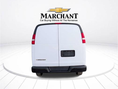 Summit White 2022 Chevrolet Express 2500 LT