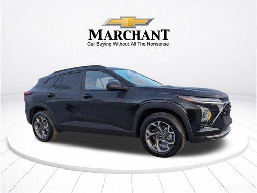 Mosaic Black Metallic 2026 Chevrolet Trax LT