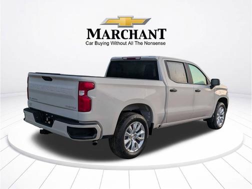 White Sands 2026 Chevrolet Silverado 1500 Custom