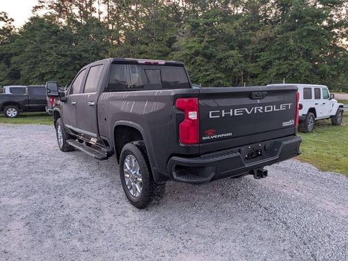 Black 2024 Chevrolet Silverado 3500 High Country