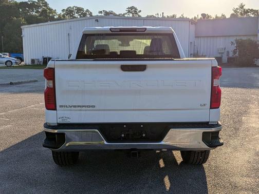 Summit White 2023 Chevrolet Silverado 1500 LT