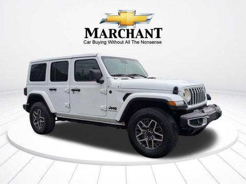 Bright White Clearcoat 2025 Jeep Wrangler 4-Door Sahara 4x4