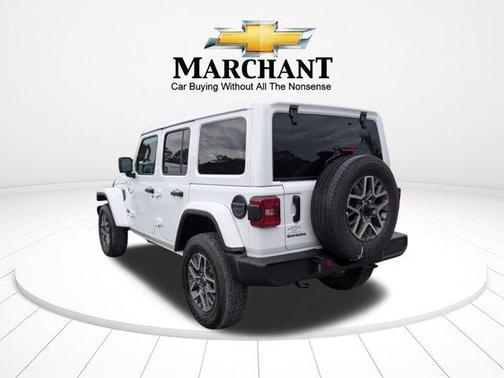 Bright White Clearcoat 2025 Jeep Wrangler 4-Door Sahara 4x4