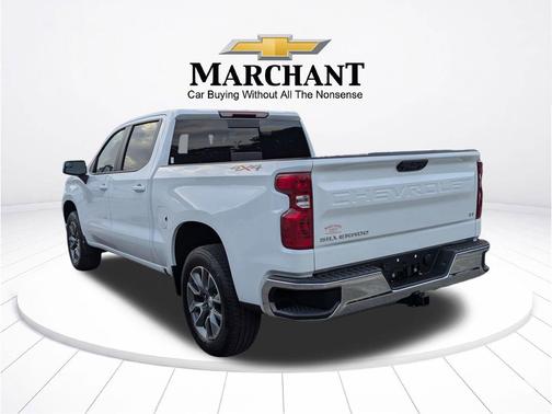Summit White 2026 Chevrolet Silverado 1500 LT