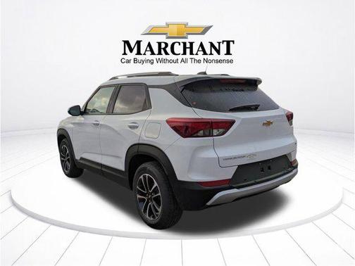 Summit White 2026 Chevrolet Trailblazer LT