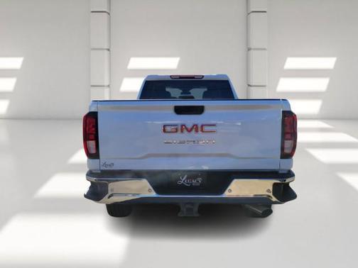 2026 GMC Sierra 2500 Pro
