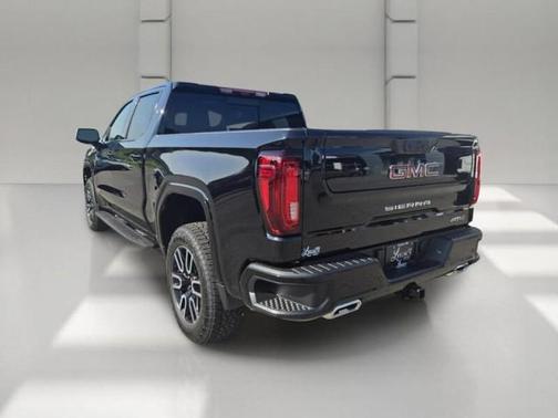 BLACK 2026 GMC Sierra 1500 AT4