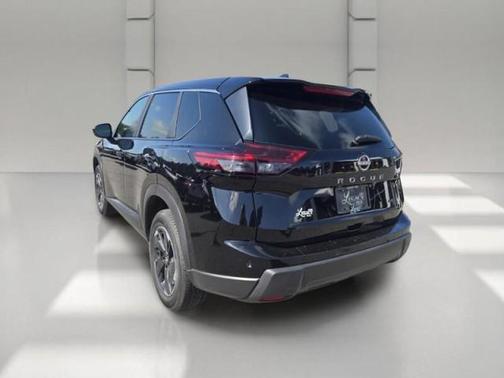 Super Black 2025 Nissan Rogue SV