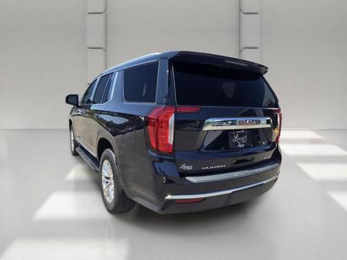 BLUE 2022 GMC Yukon SLT