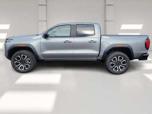 2025 GMC Canyon Base