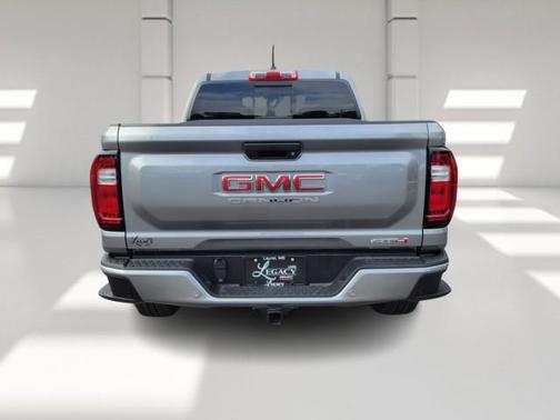 2025 GMC Canyon Base