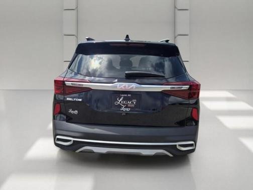BLACK 2023 Kia Seltos S