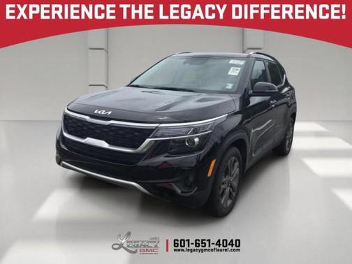 BLACK 2023 Kia Seltos S