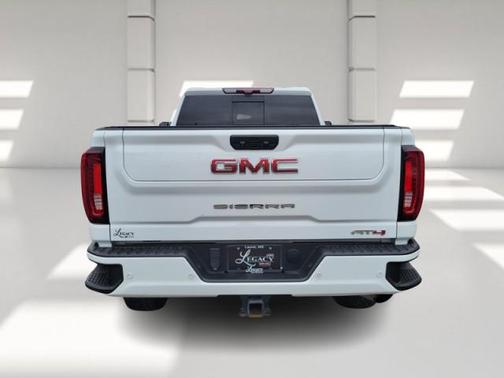 2022 GMC Sierra 2500 AT4