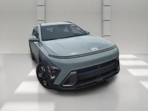 GREEN 2024 Hyundai KONA SEL